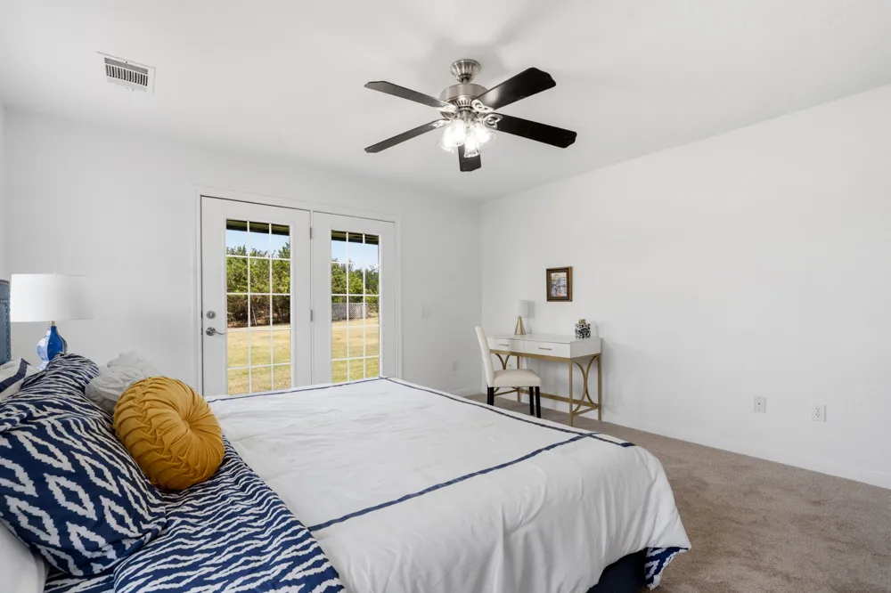 207 Meadow Oaks Drive Dripping Springs, TX 78620