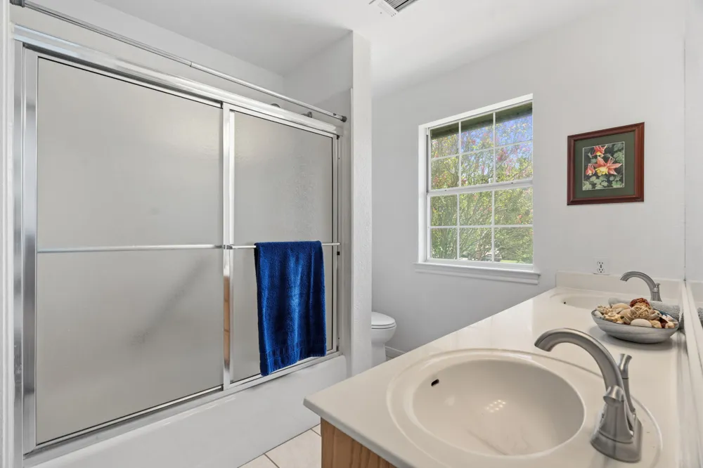207 Meadow Oaks Drive Dripping Springs, TX 78620