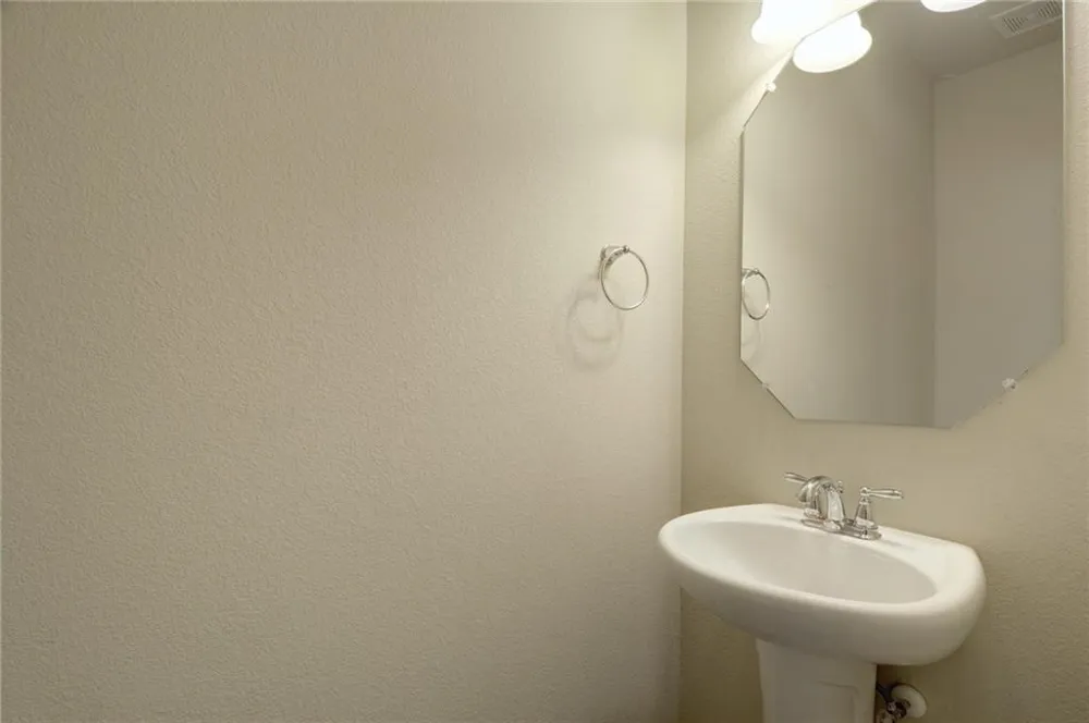 8528 White Ibis Drive Austin, TX 78729