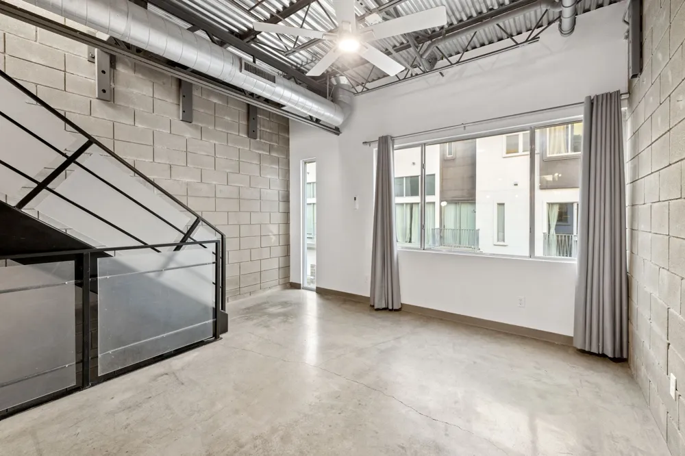 4801 S. Congress Avenue #H2 Austin, TX 78745