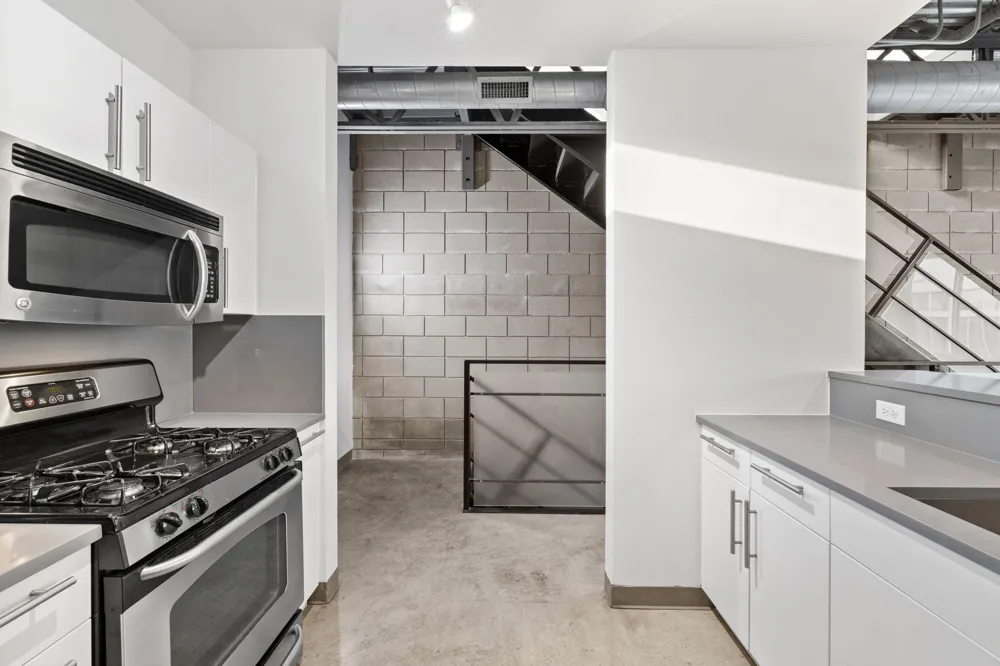 4801 S. Congress Avenue #H2 Austin, TX 78745