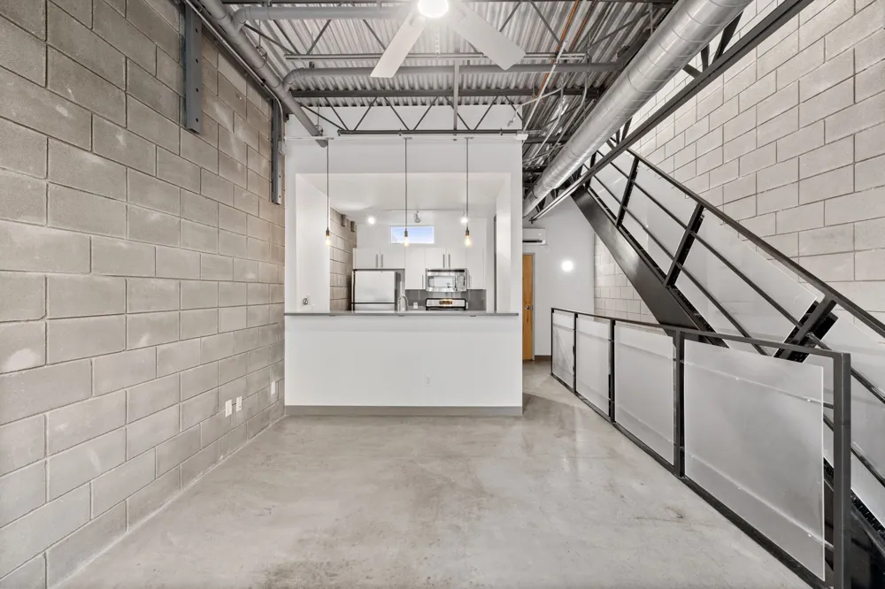 4801 S. Congress Avenue #H2 Austin, TX 78745