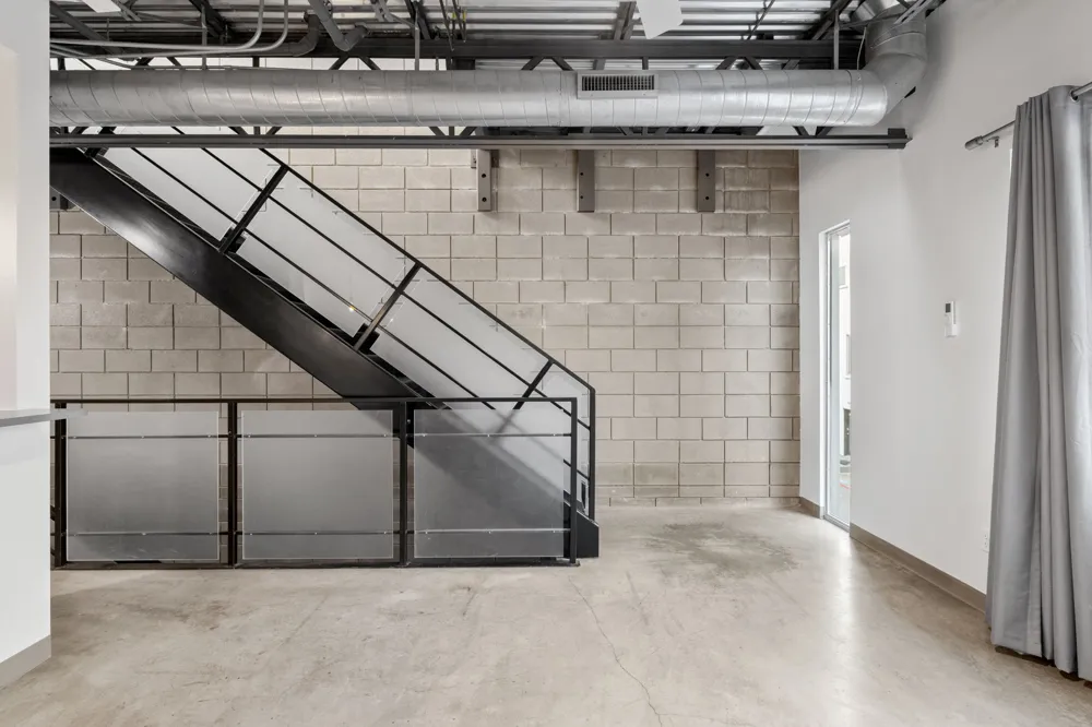 4801 S. Congress Avenue #H2 Austin, TX 78745