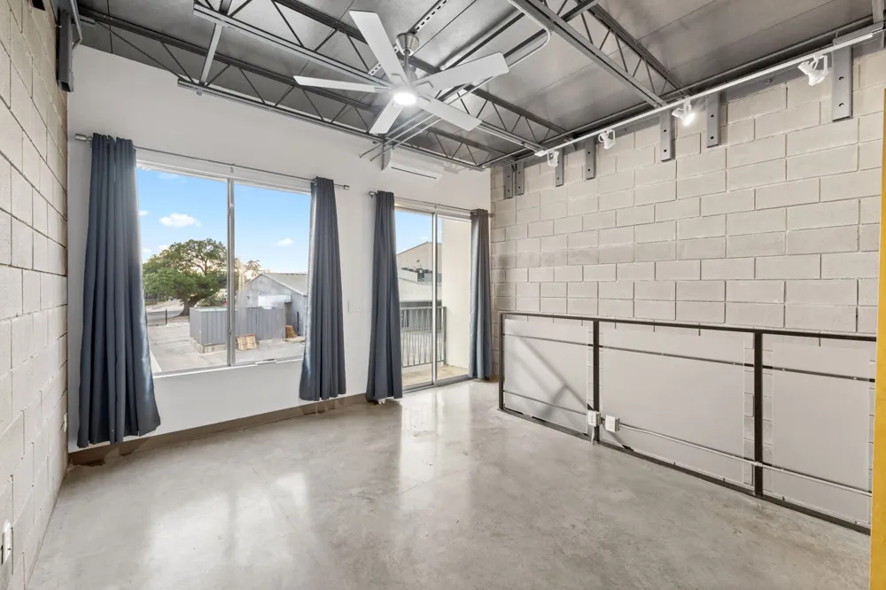 4801 S. Congress Avenue #H2 Austin, TX 78745