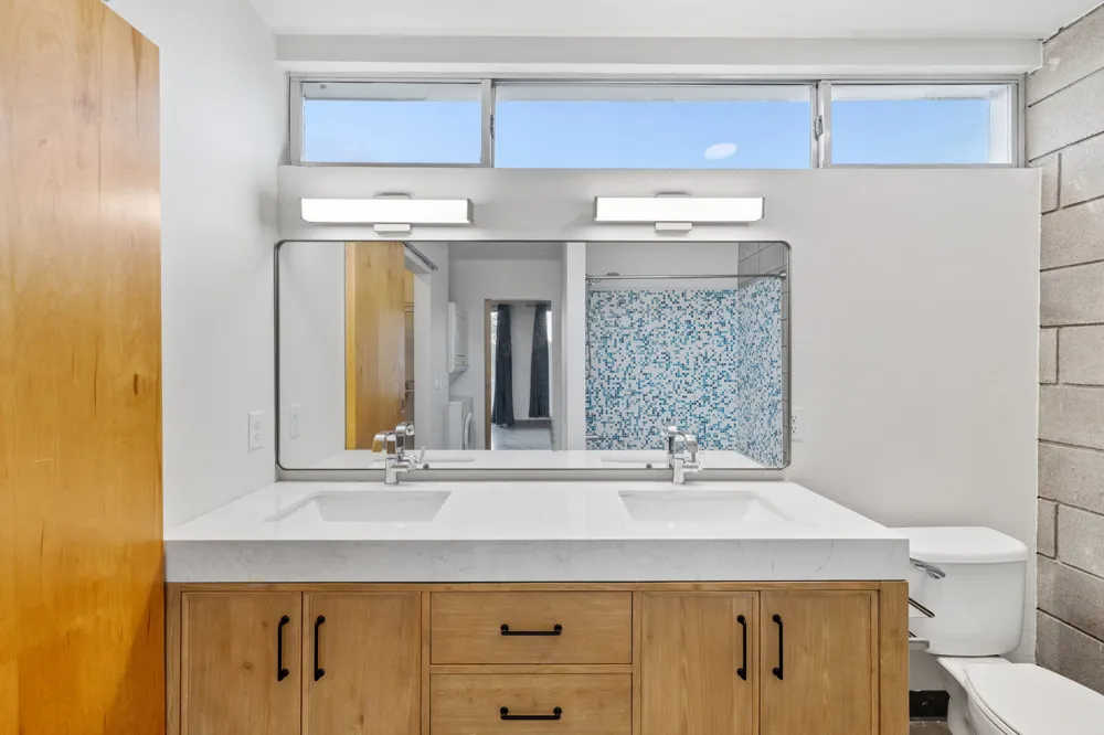 4801 S. Congress Avenue #H2 Austin, TX 78745
