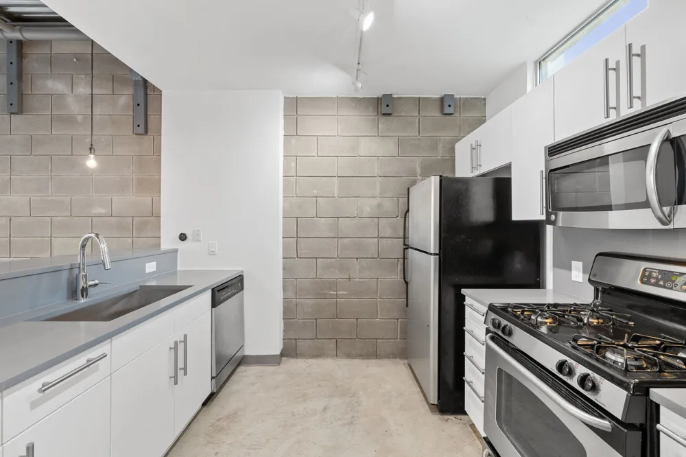 4801 S. Congress Avenue #H2 Austin, TX 78745
