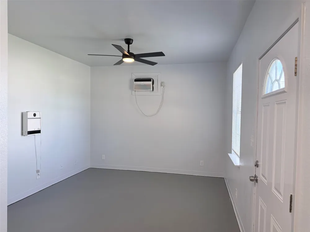 251 Zimmerman Avenue #B Bastrop, TX 78602