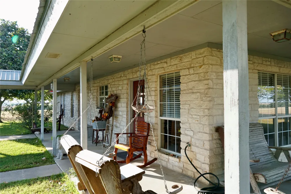 1351 CR 320 Granger, TX 76530