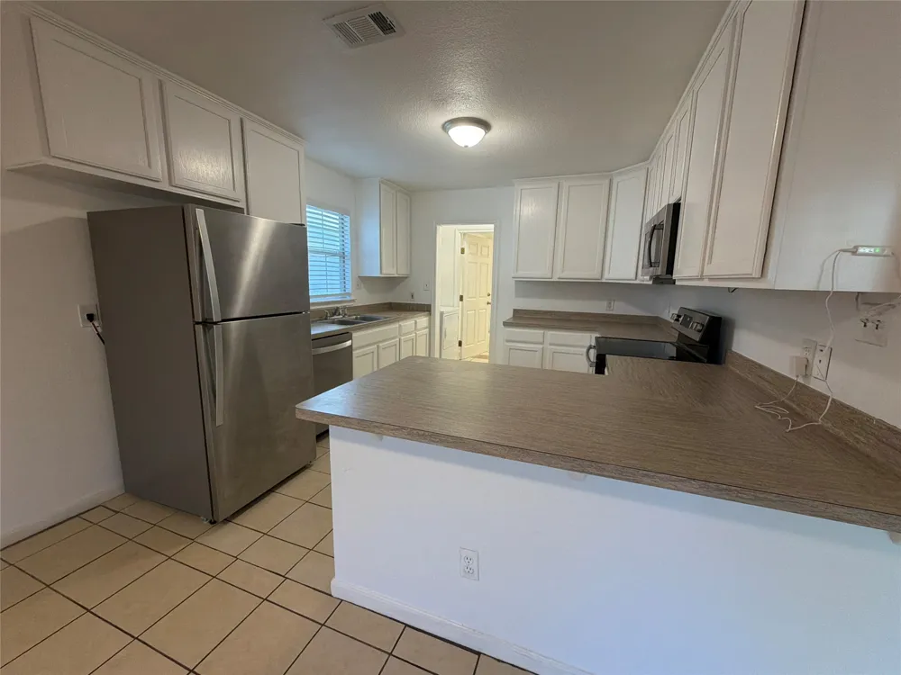 103 Mockingbird Circle Cedar Creek, TX 78612