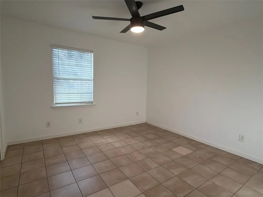103 Mockingbird Circle Cedar Creek, TX 78612