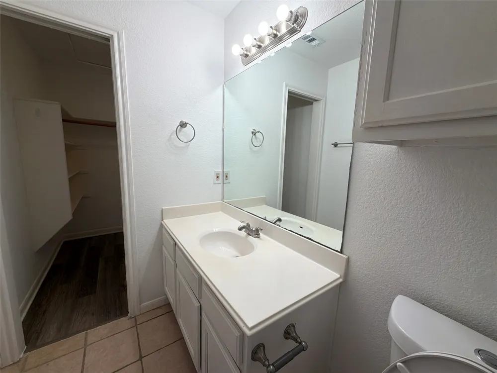 103 Mockingbird Circle Cedar Creek, TX 78612