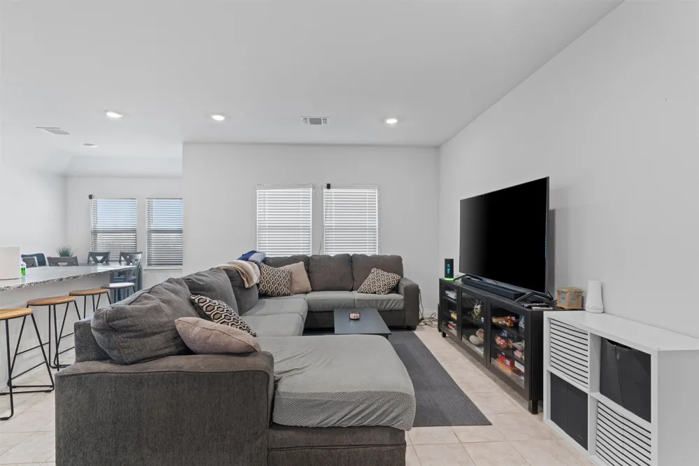 701 Taggart Trail Jarrell, TX 76537