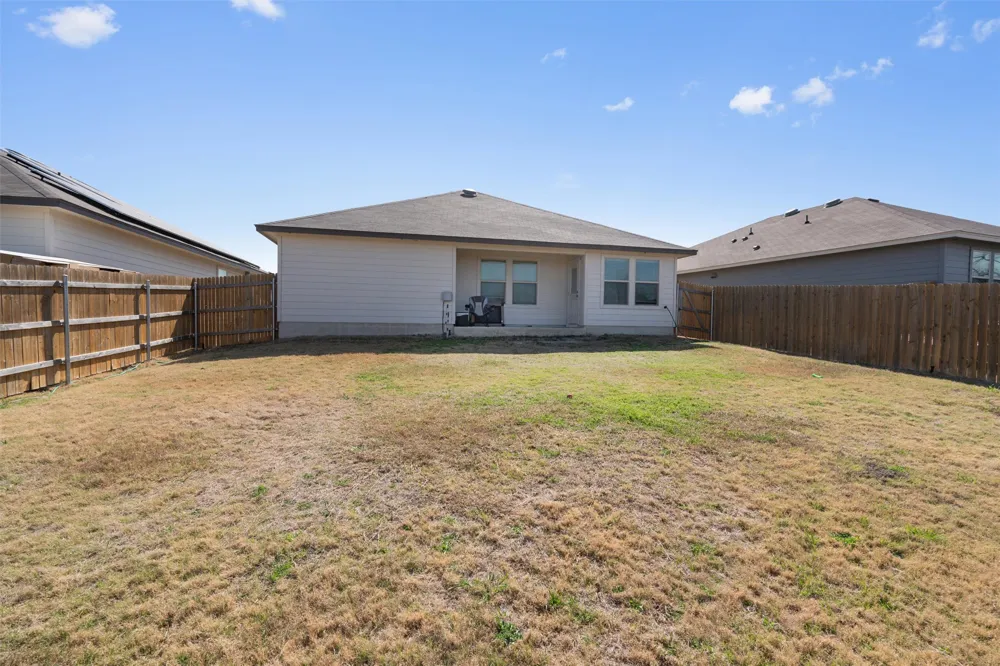 701 Taggart Trail Jarrell, TX 76537