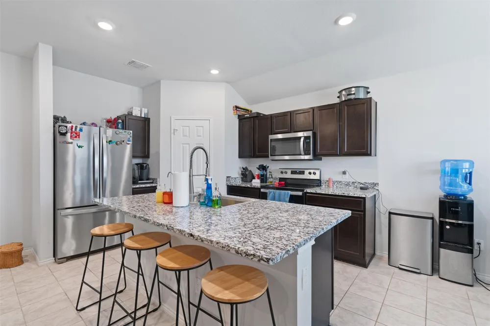 701 Taggart Trail Jarrell, TX 76537