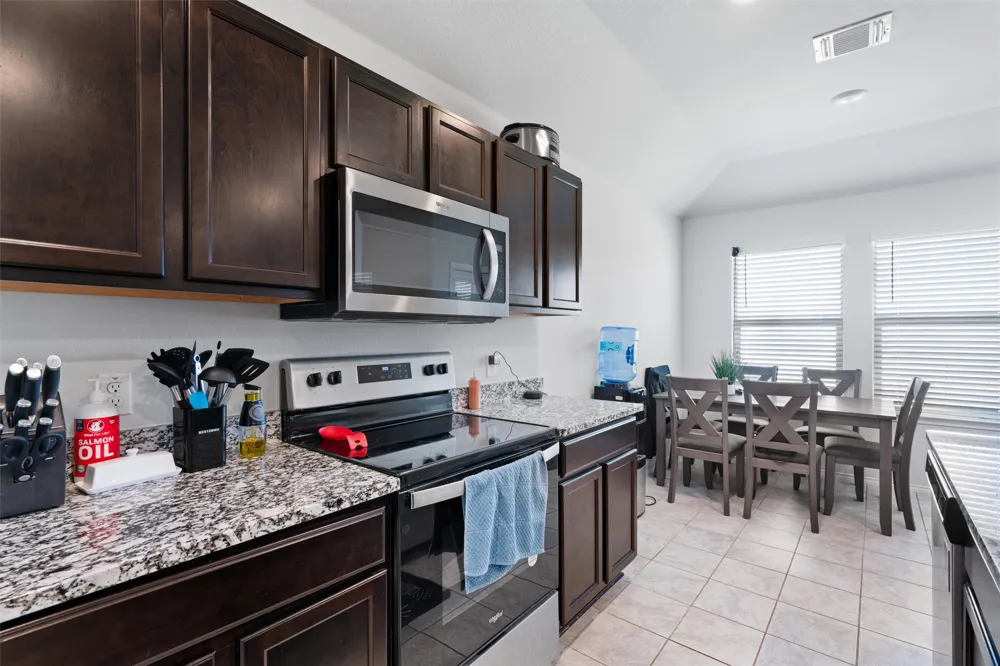 701 Taggart Trail Jarrell, TX 76537