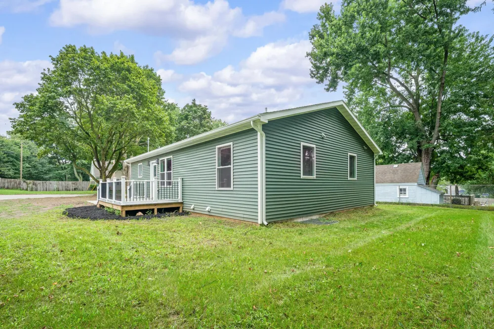584 1st Court Niles, MI 49120