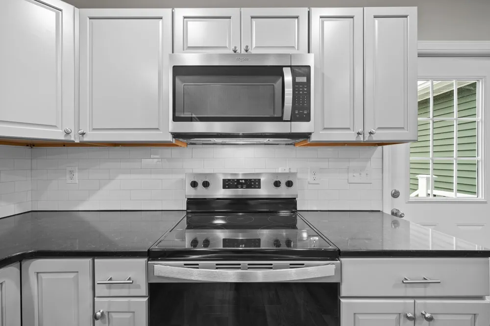 584 1st Court Niles, MI 49120