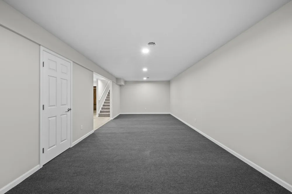 584 1st Court Niles, MI 49120