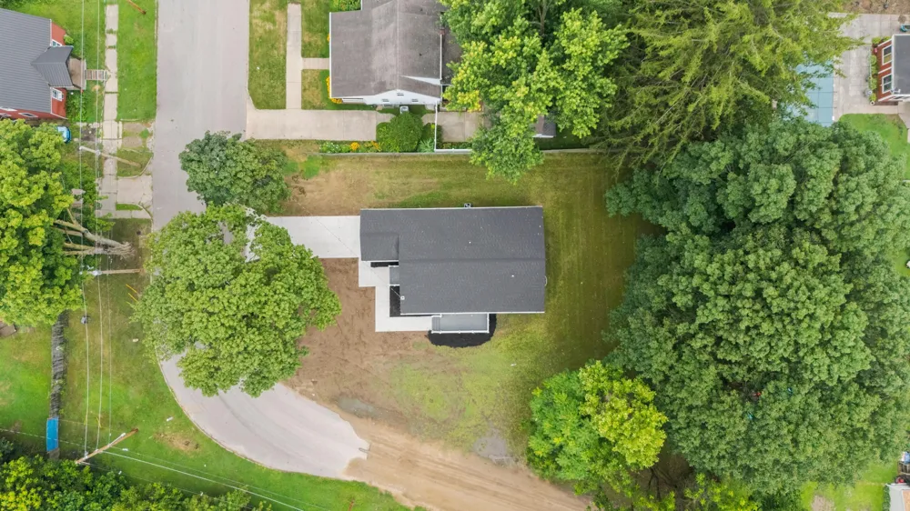 584 1st Court Niles, MI 49120