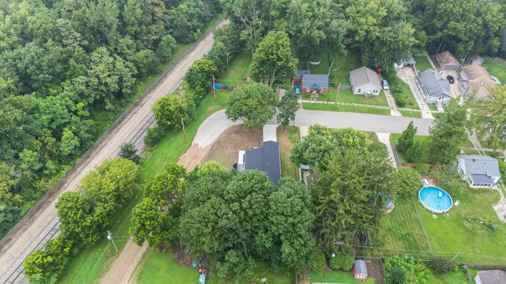 584 1st Court Niles, MI 49120