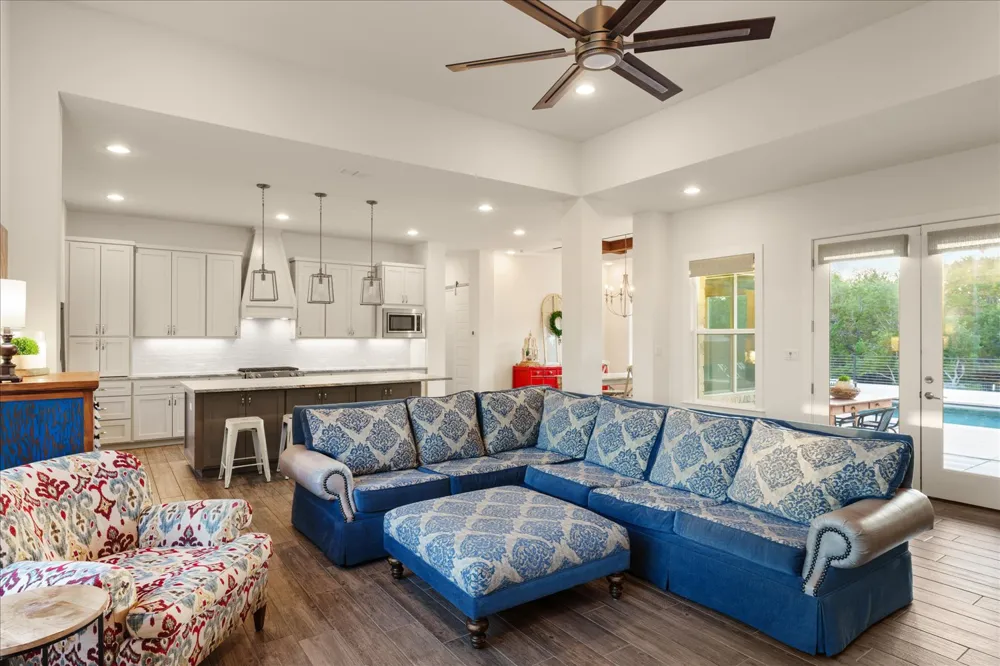 625 LAS COLINAS DRIVE Wimberley, TX 78676