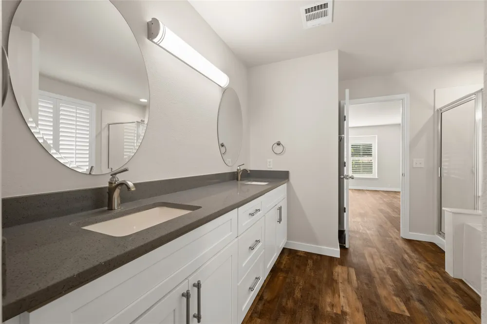 2208 John Tee Drive Cedar Park, TX 78613