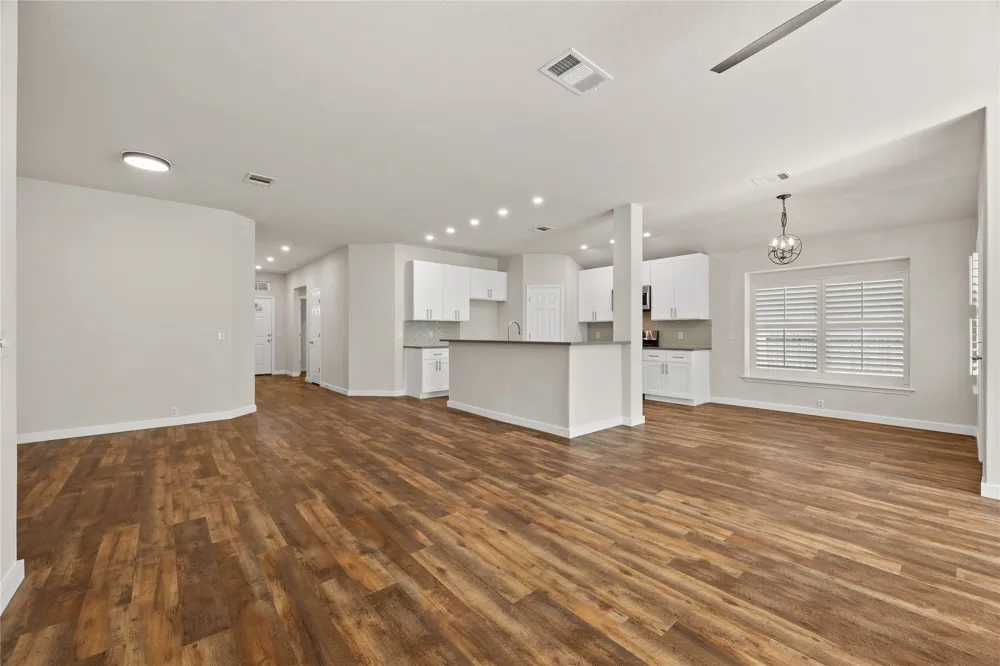 2208 John Tee Drive Cedar Park, TX 78613