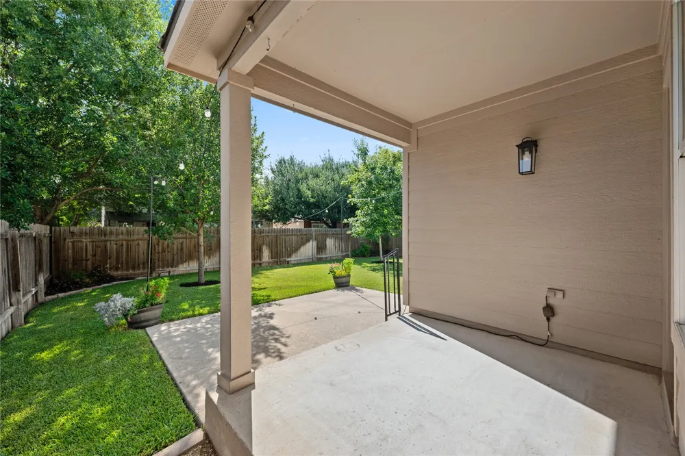2208 John Tee Drive Cedar Park, TX 78613