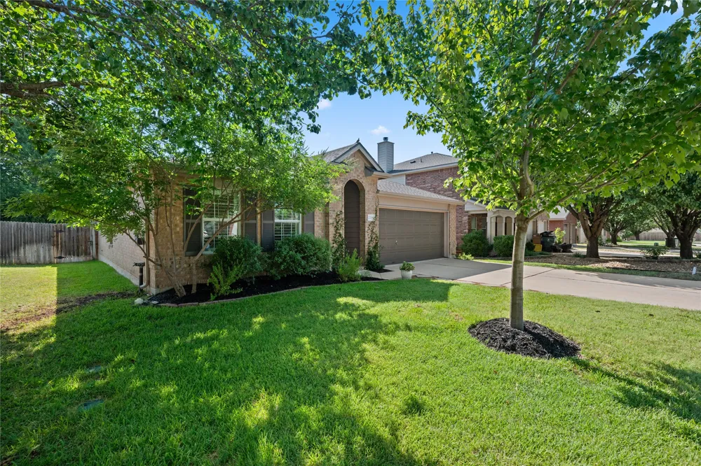 2208 John Tee Drive Cedar Park, TX 78613