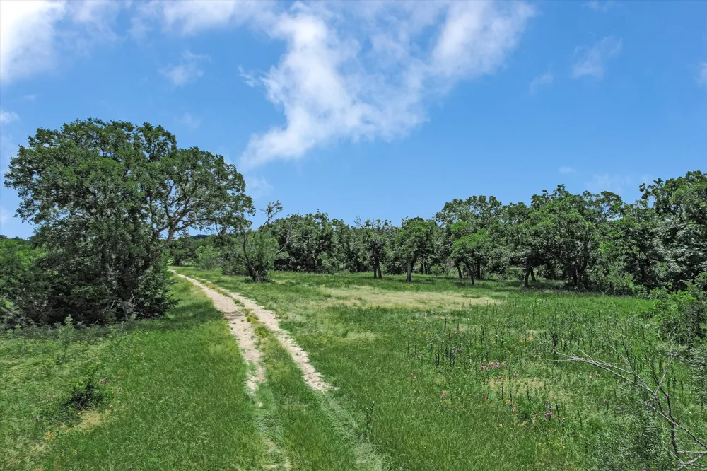 5150 CR 254 Bertram, TX 78605