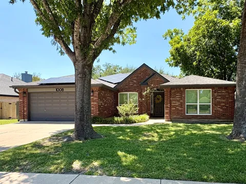 1008 Maplewood Drive