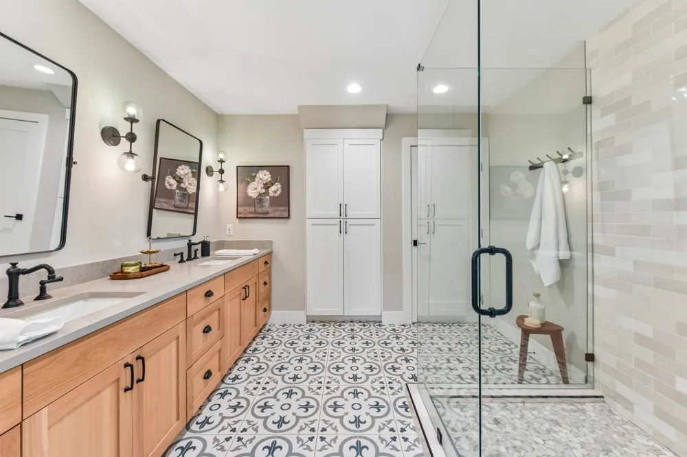 790 Private Road 905 Liberty Hill, TX 78642