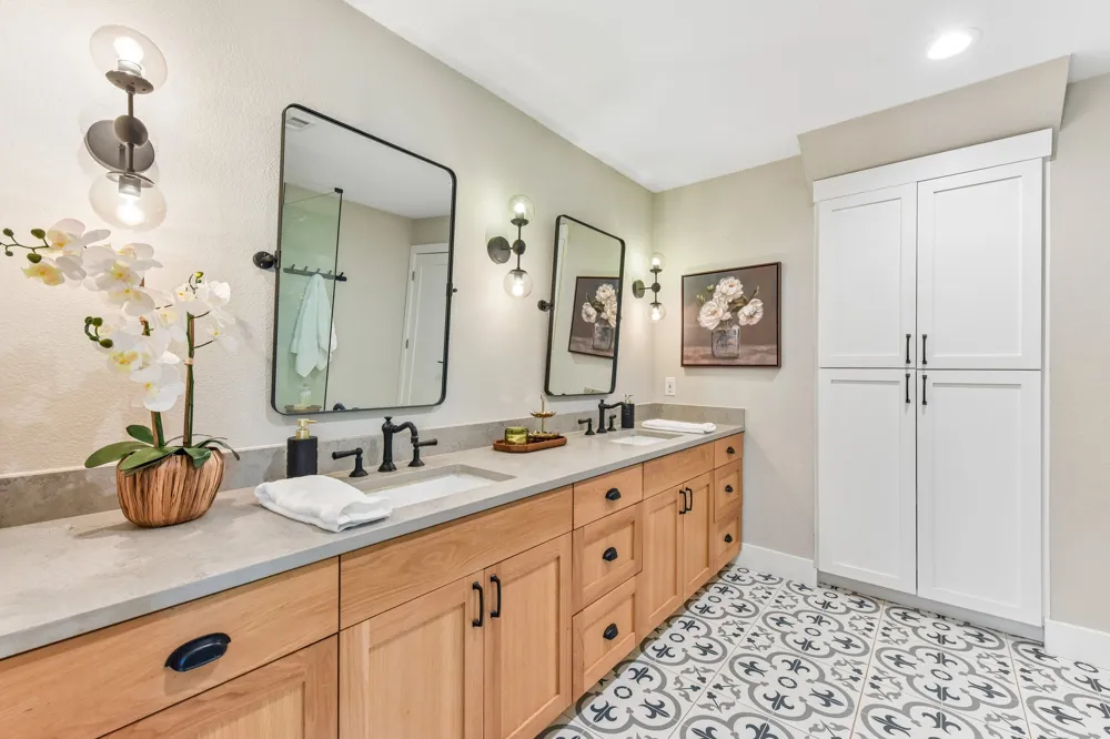 790 Private Road 905 Liberty Hill, TX 78642