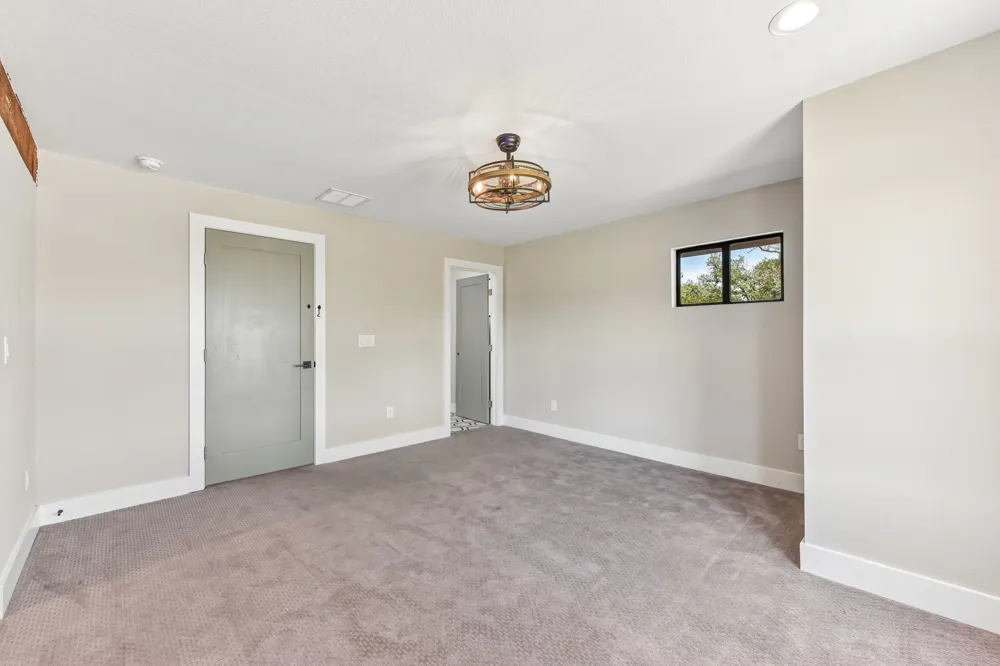 790 Private Road 905 Liberty Hill, TX 78642
