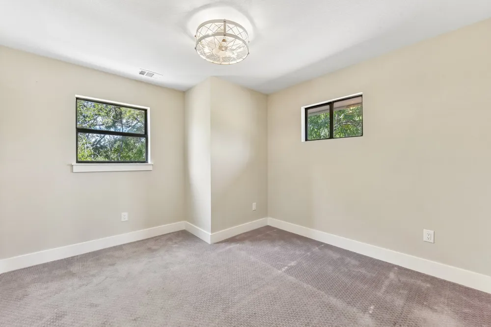 790 Private Road 905 Liberty Hill, TX 78642