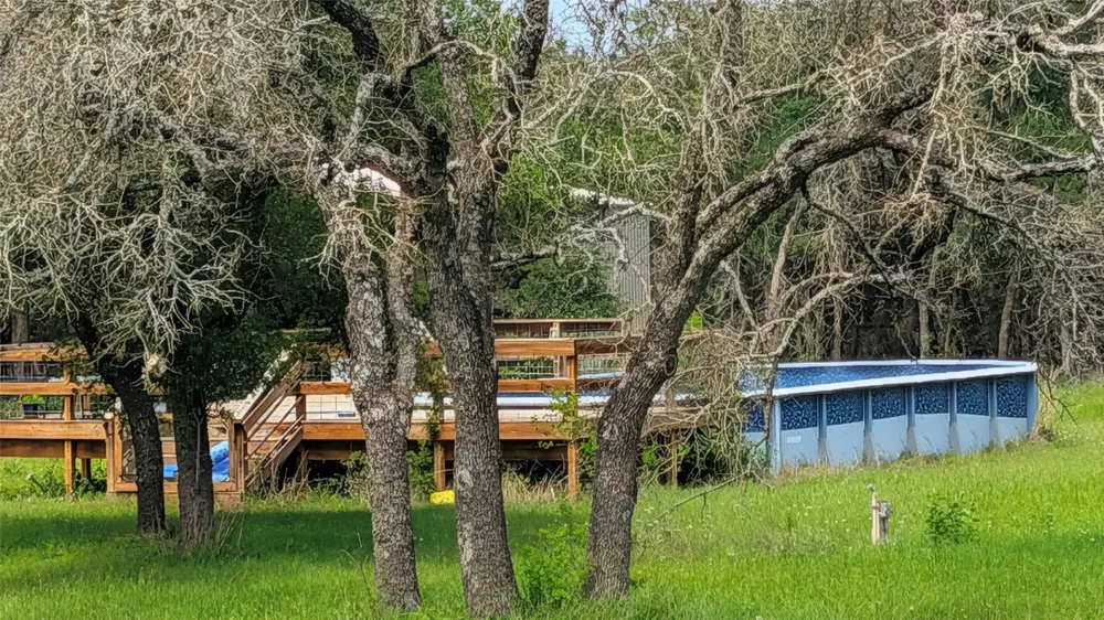 790 Private Road 905 Liberty Hill, TX 78642