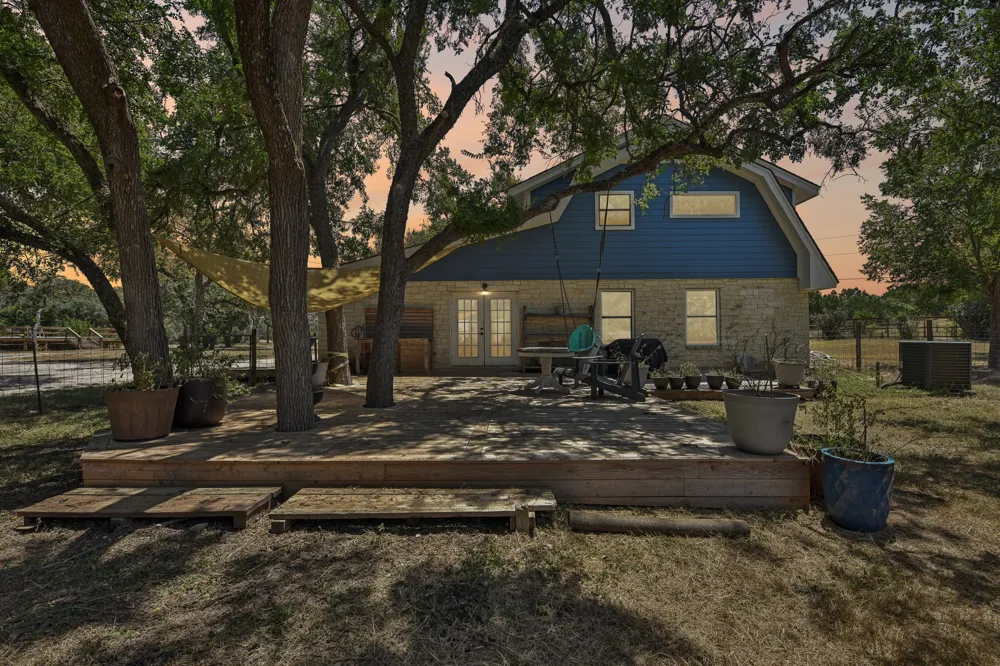 790 Private Road 905 Liberty Hill, TX 78642