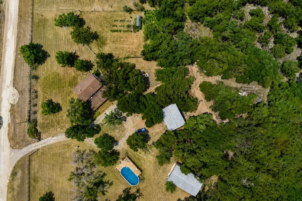 790 Private Road 905 Liberty Hill, TX 78642
