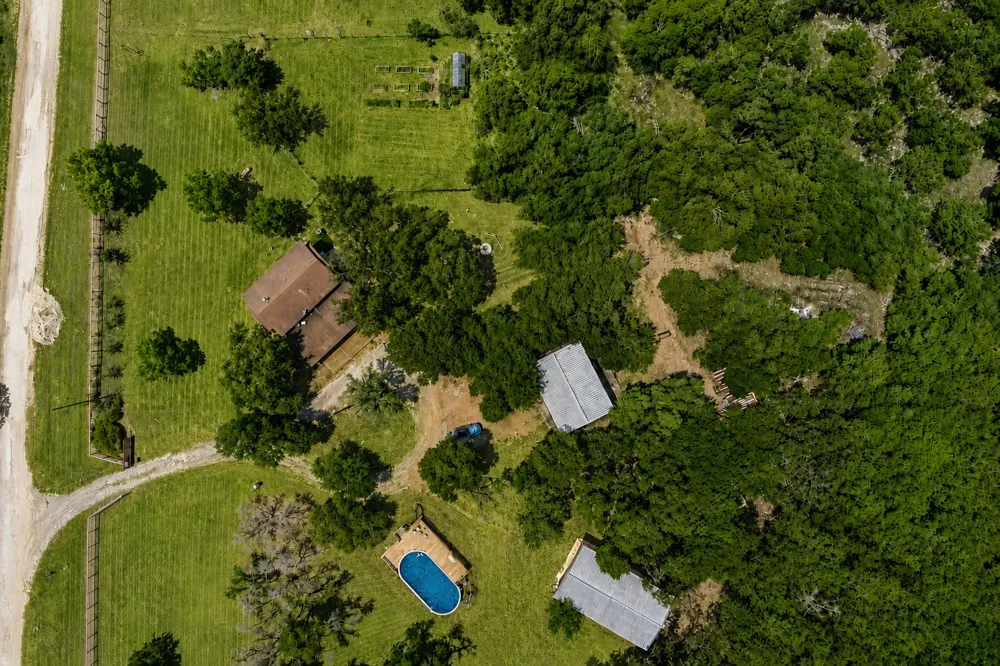 790 Private Road 905 Liberty Hill, TX 78642