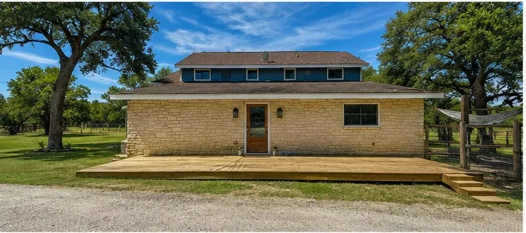 790 Private Road 905 Liberty Hill, TX 78642