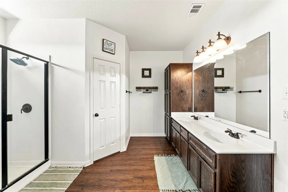 206 Brizendine Avenue Florence, TX 76527