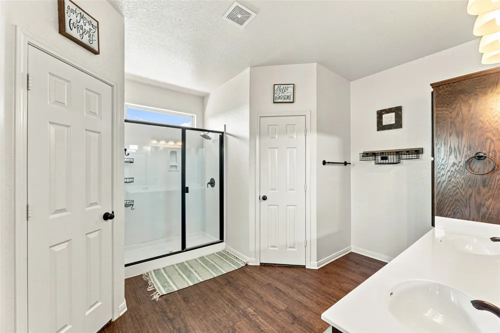 206 Brizendine Avenue Florence, TX 76527