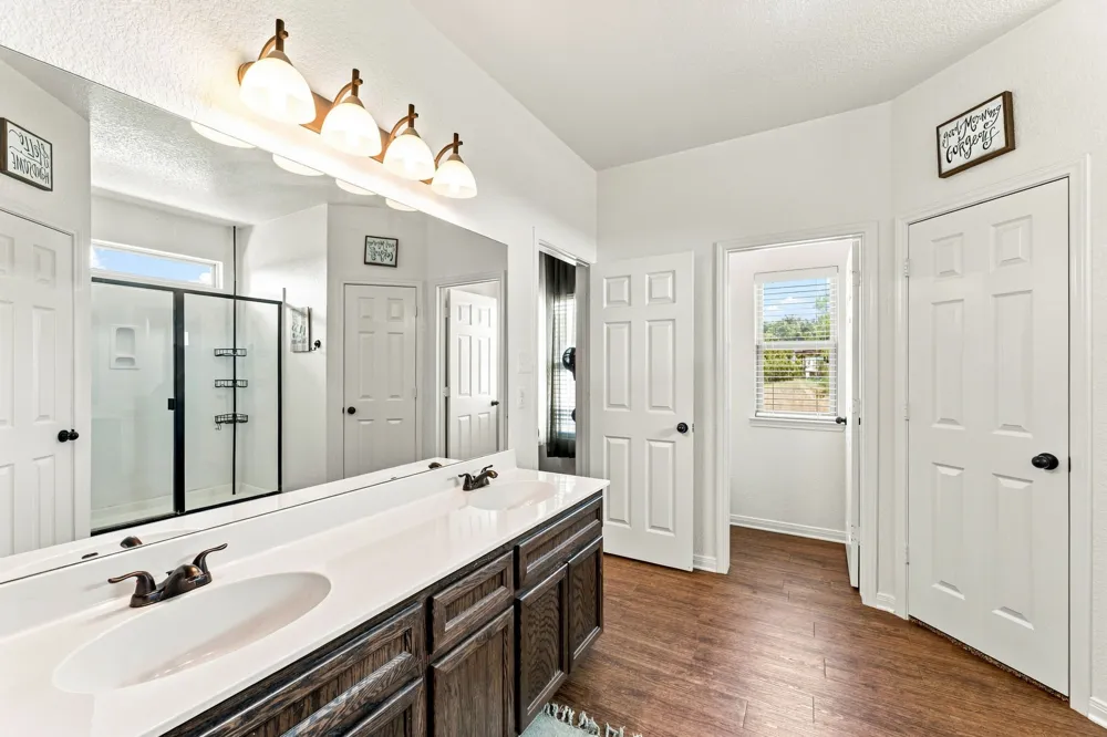 206 Brizendine Avenue Florence, TX 76527