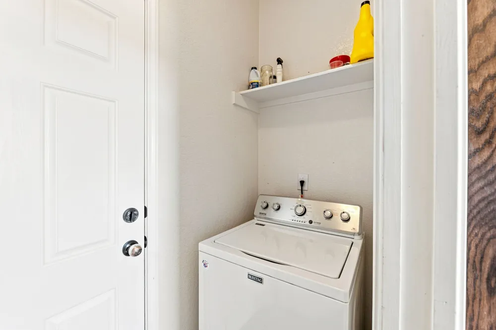 206 Brizendine Avenue Florence, TX 76527