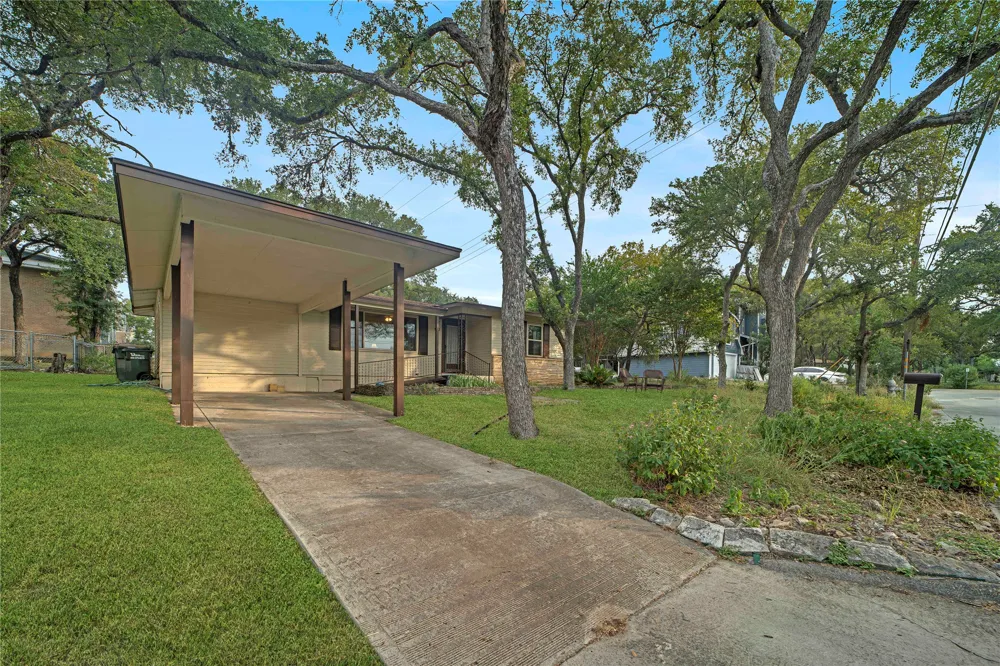 107 Mandalay Lane San Marcos, TX 78666