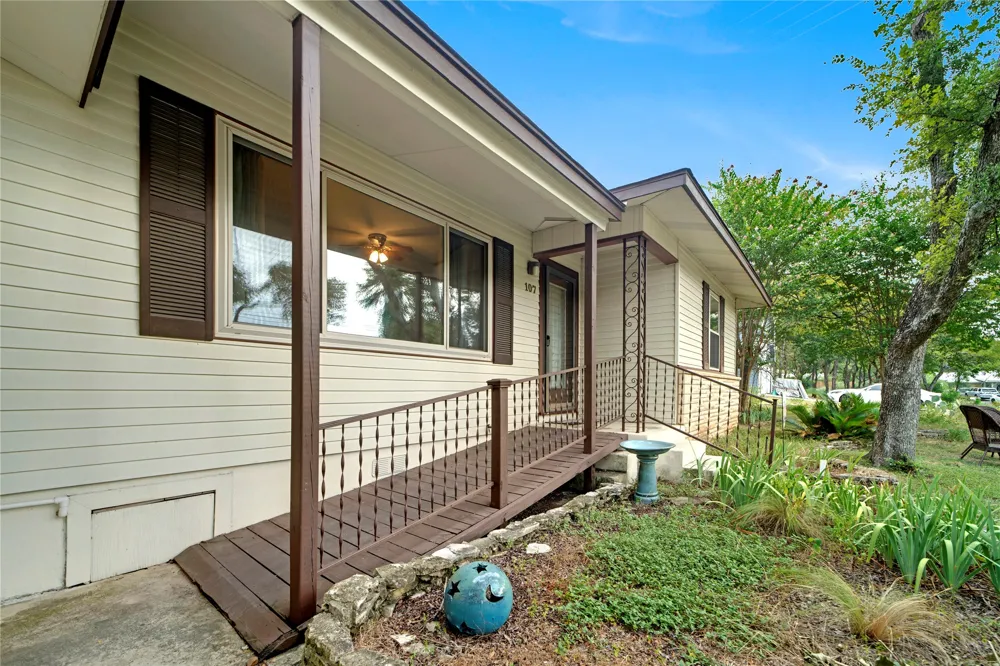 107 Mandalay Lane San Marcos, TX 78666