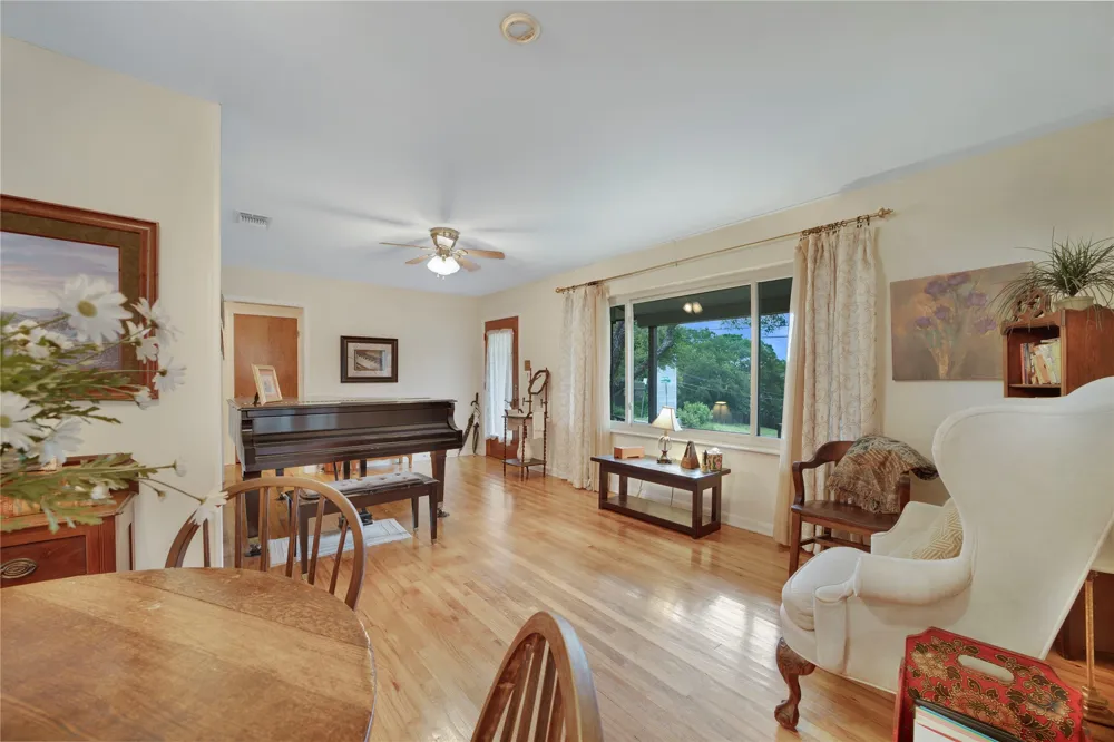 107 Mandalay Lane San Marcos, TX 78666
