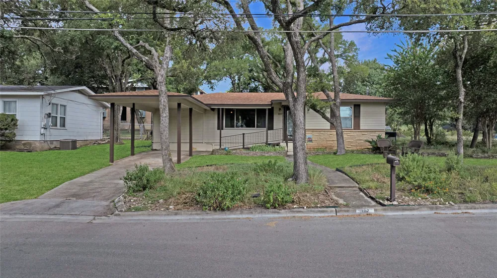 107 Mandalay Lane San Marcos, TX 78666
