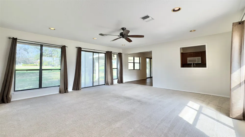 843 Sunfish Street Austin, TX 78734