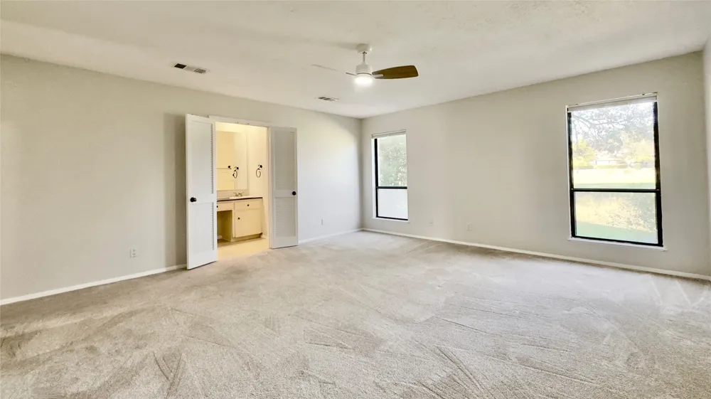 843 Sunfish Street Austin, TX 78734